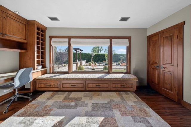 Detail Gallery Image 40 of 64 For 11159 Mcvine, Sunland,  CA 91040 - 4 Beds | 4 Baths