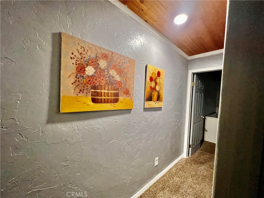 https://media.crmls.org/medias/94768a81-c518-4370-ab9a-f5a57497fb0d.jpg?preset=X-Large