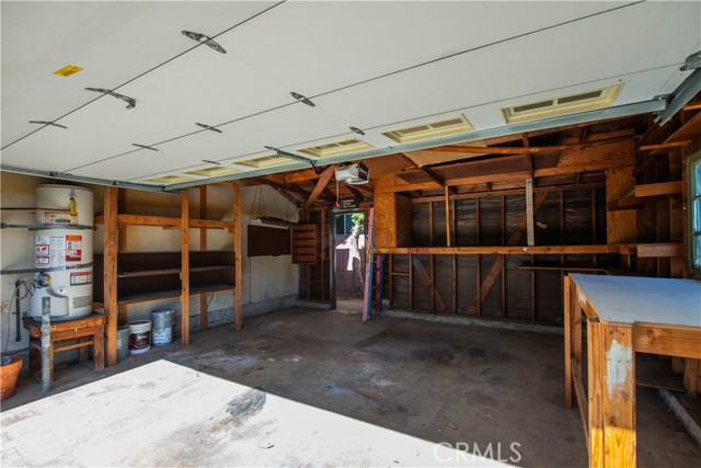 Detail Gallery Image 31 of 42 For 9655 Gothic, North Hills,  CA 91343 - 3 Beds | 2 Baths