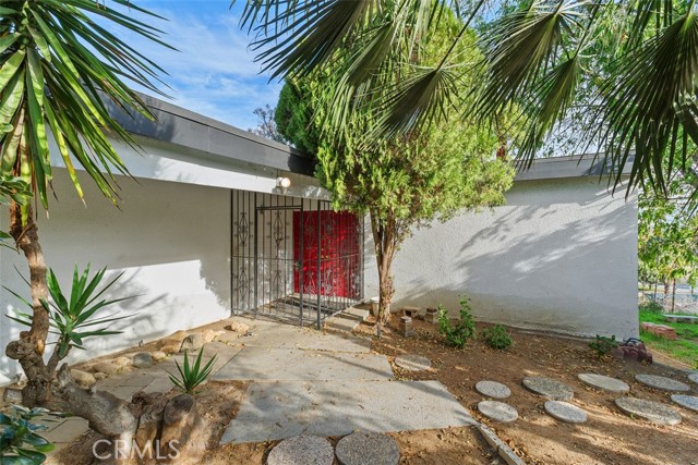 Detail Gallery Image 11 of 41 For 4121 Park View, Riverside,  CA 92501 - 3 Beds | 2/1 Baths