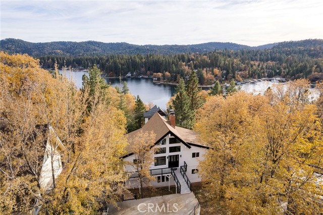 Detail Gallery Image 1 of 43 For 27792 West Shore Rd, Lake Arrowhead,  CA 92352 - 3 Beds | 2 Baths