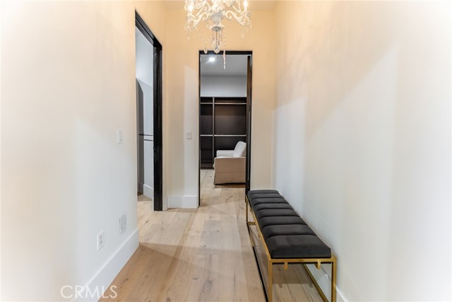 23123 Oxnard Street, Woodland Hills CA: https://media.crmls.org/medias/94789cb5-5cb0-41d9-835a-891a2f8af8d3.jpg