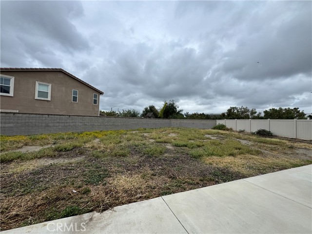Detail Gallery Image 13 of 14 For 11016 Clear Lake Ln, Corona,  CA 91752 - 4 Beds | 3 Baths