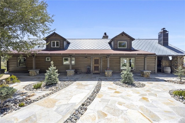 Detail Gallery Image 5 of 75 For 27241 Deertrail Dr, Tehachapi,  CA 93561 - 5 Beds | 4/1 Baths