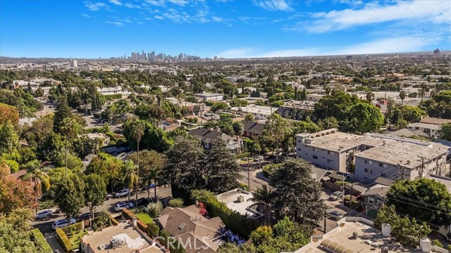 Detail Gallery Image 30 of 51 For 1301 N Orange Grove Ave, West Hollywood,  CA 90046 - 4 Beds | 3 Baths