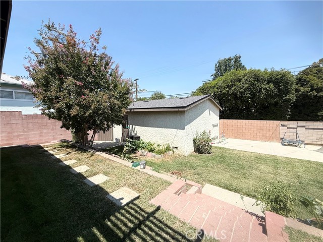 23233 Vanowen Street, West Hills CA: https://media.crmls.org/medias/9479a21c-88c5-4ad2-a567-7c0d0c0727c1.jpg