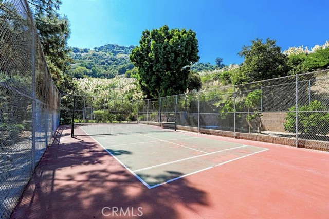 Detail Gallery Image 26 of 27 For 6702 Hillpark Dr #308,  Los Angeles,  CA 90068 - 2 Beds | 2 Baths