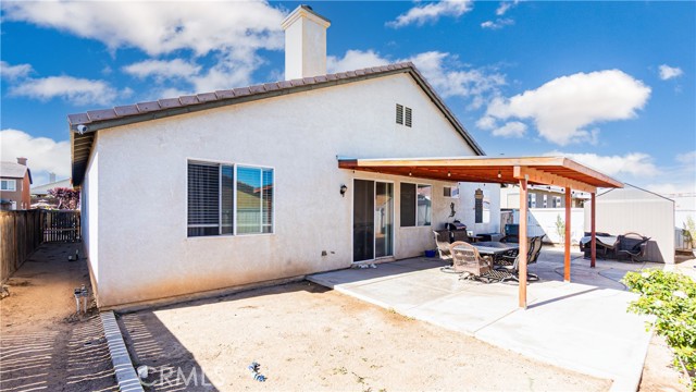 12936 Tehachapi Street, Hesperia CA: https://media.crmls.org/medias/947a0a50-fc67-4a74-b805-76913055b779.jpg