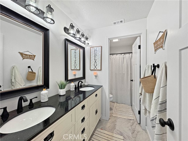Detail Gallery Image 17 of 24 For 39620 Bonaire, Murrieta,  CA 92563 - 5 Beds | 2 Baths
