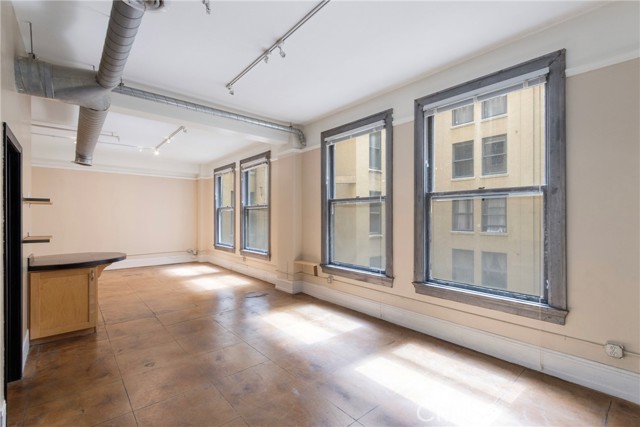 Detail Gallery Image 13 of 22 For 108 W 2nd St #410,  Los Angeles,  CA 90012 - 1 Beds | 1 Baths