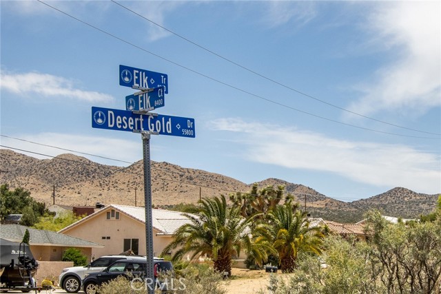8385 Elk Court, Yucca Valley CA: https://media.crmls.org/medias/947d57ed-66f1-4fd0-ab0c-621074c83cfb.jpg