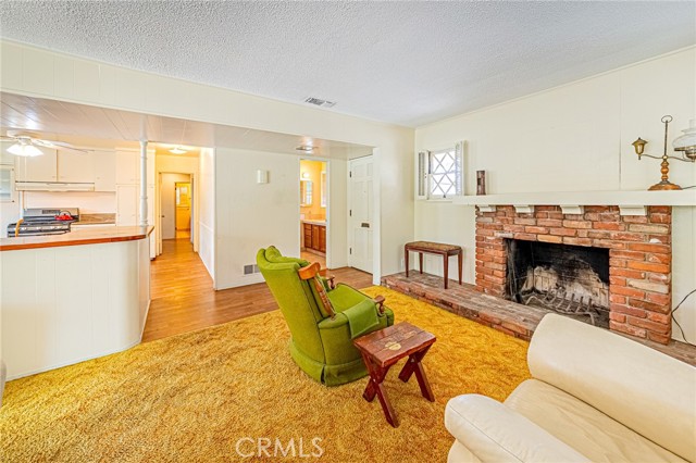 11511 Margie Lane, Garden Grove CA: https://media.crmls.org/medias/947d6f3d-7175-43ba-aad2-04ae5b051d92.jpg