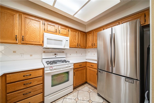 Detail Gallery Image 11 of 29 For 6358 Gage Ave #108,  Bell Gardens,  CA 90201 - 2 Beds | 2 Baths