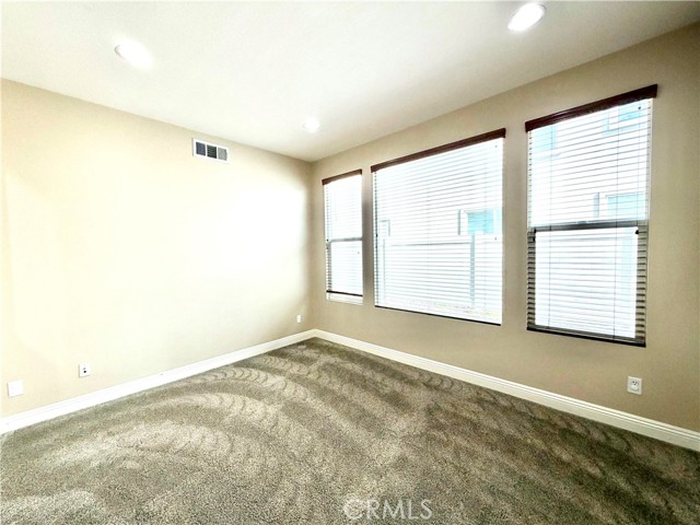 Detail Gallery Image 13 of 63 For 45551 Bayberry Pl, Temecula,  CA 92592 - 5 Beds | 3/1 Baths