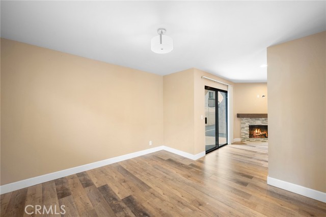 Detail Gallery Image 9 of 26 For 366 W California Ave #4,  Glendale,  CA 91203 - 2 Beds | 2 Baths