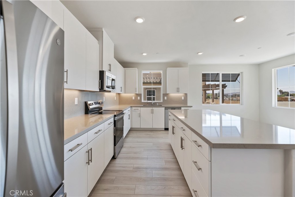 MLS #OC25132963 img 11