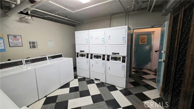 Detail Gallery Image 16 of 18 For 3804 W Sunset Blvd. #201,  Silver Lake Los Angeles,  CA 90026 - 1 Beds | 1 Baths