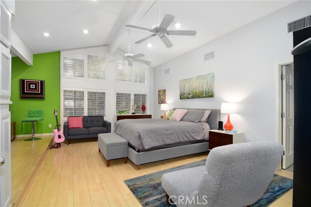 3757 Coldstream, Tarzana CA: https://media.crmls.org/medias/948059ab-897a-408f-9496-2322c7808494.jpg