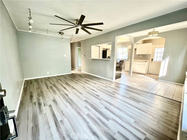 Detail Gallery Image 2 of 12 For 15700 Crenshaw Blvd, Gardena,  CA 90249 - 3 Beds | 2 Baths