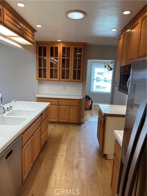 Detail Gallery Image 13 of 33 For 22708 Ladeene Ave, Torrance,  CA 90505 - 4 Beds | 2 Baths