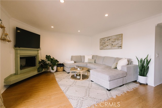 Detail Gallery Image 3 of 19 For 282 Redondo #302,  Long Beach,  CA 90803 - 2 Beds | 2 Baths