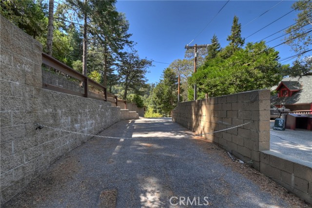 Detail Gallery Image 41 of 42 For 533 Sunderland, Lake Arrowhead,  CA 92352 - 3 Beds | 3/1 Baths