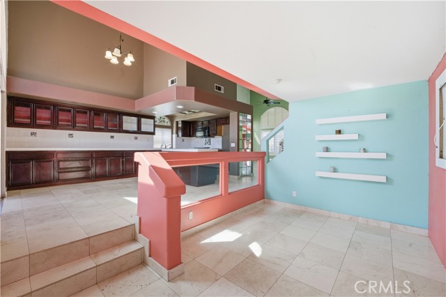 Detail Gallery Image 5 of 20 For 5642 Lighthouse, Palmdale,  CA 93552 - 3 Beds | 3 Baths