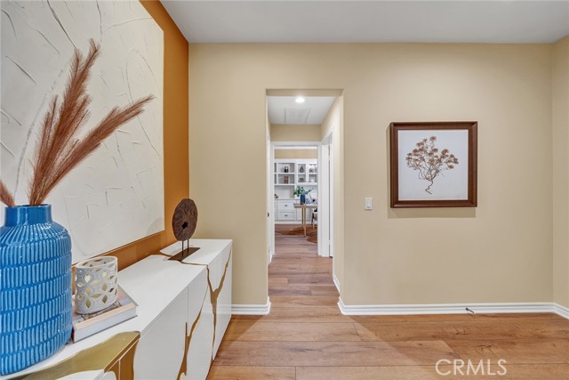 63 Splendor, Irvine CA: https://media.crmls.org/medias/9486f57d-b7a0-4334-9968-900730c7d040.jpg