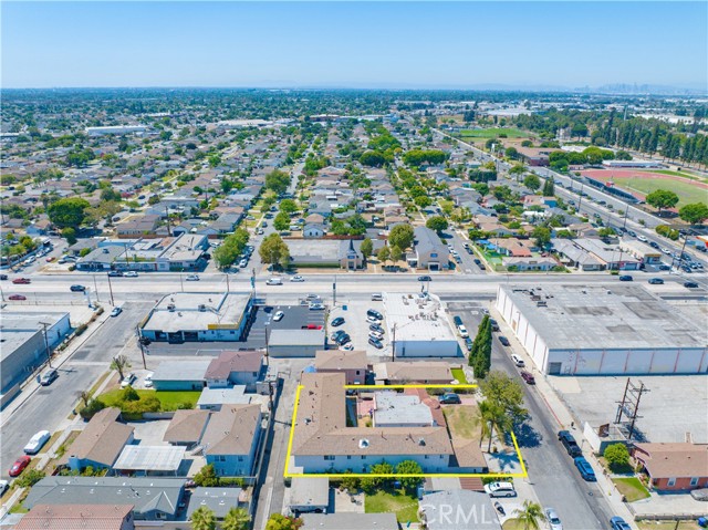 8020 Mckinley Avenue, South Gate CA: https://media.crmls.org/medias/94876011-9727-43b8-b99f-6ca53c0866f7.jpg