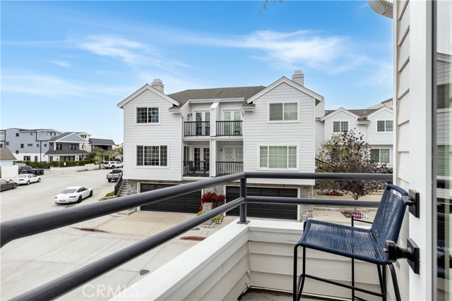 Detail Gallery Image 12 of 26 For 406 E Bay #H,  Newport Beach,  CA 92661 - 2 Beds | 2/1 Baths