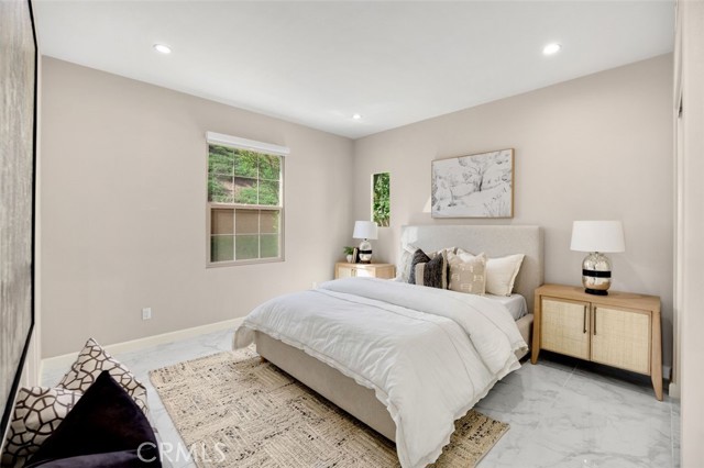 100 Soaring Eagle, Irvine CA: https://media.crmls.org/medias/9488d066-4d8a-4cfd-90c4-53cf936f3508.jpg