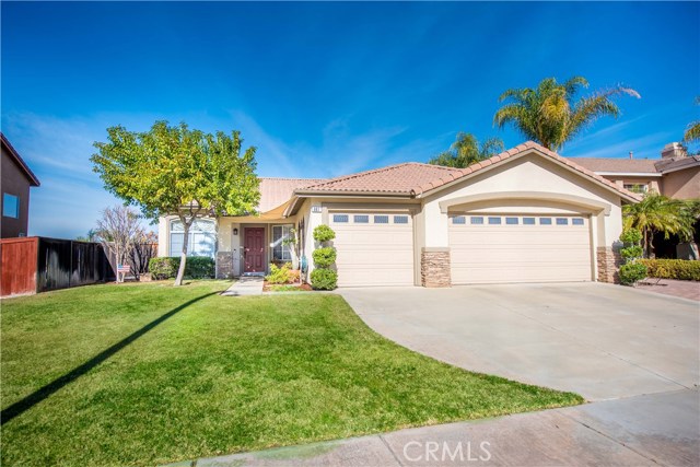 807 Captiva Circle, Corona, CA 92882