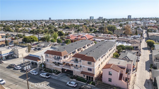 Detail Gallery Image 30 of 36 For 1168 E 10th St #213,  Long Beach,  CA 90813 - 2 Beds | 2 Baths
