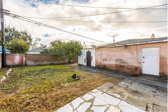 Detail Gallery Image 19 of 41 For 1504 S California Ave, Compton,  CA 90221 - 3 Beds | 2 Baths
