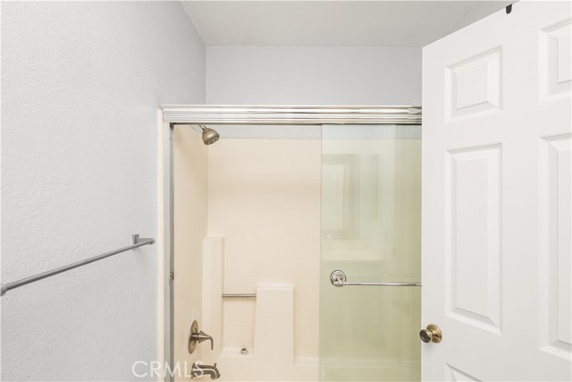 Detail Gallery Image 29 of 41 For 1062 Walnut St #C,  Tustin,  CA 92780 - 2 Beds | 2/1 Baths
