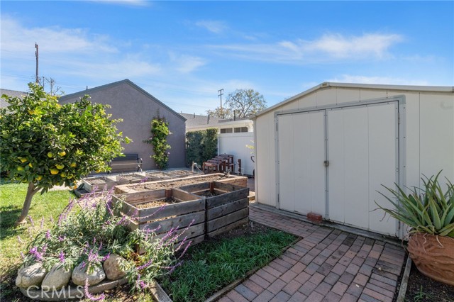 Detail Gallery Image 42 of 52 For 528 Cambridge, Orange,  CA 92867 - 3 Beds | 2 Baths