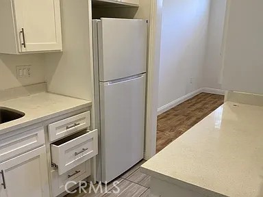 https://media.crmls.org/medias/948c2544-e94b-41ad-99c4-db047f334844.jpg?preset=X-Large