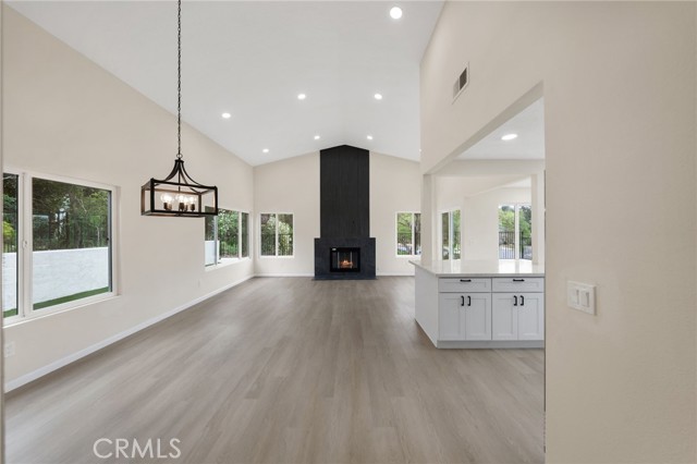 Detail Gallery Image 6 of 38 For 1723 Larkhaven Glen, Escondido,  CA 92026 - 3 Beds | 2 Baths