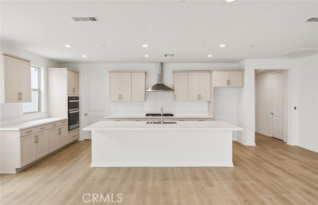 25281 Violane Drive, Menifee CA: https://media.crmls.org/medias/948cf5f3-8469-48bd-bd23-60c7a8b08035.jpg