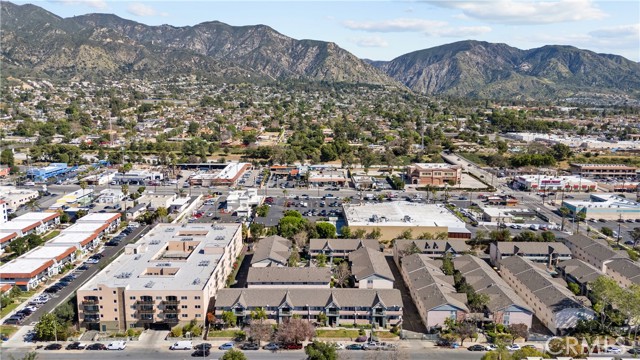 Detail Gallery Image 38 of 43 For 13144 Bromont, Sylmar,  CA 91342 - 2 Beds | 2 Baths
