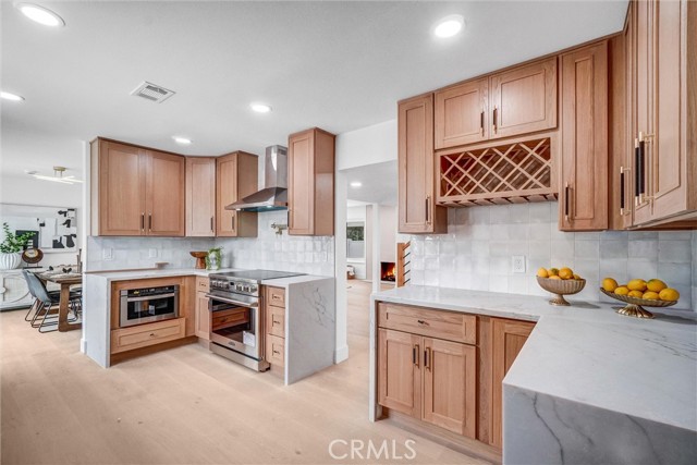 Image 10 of 47 For 9171 Regatta Drive