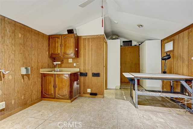 Image 19 of 32 For 3035 Malcolm