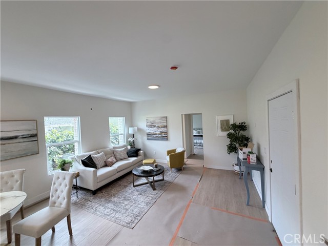 Detail Gallery Image 3 of 9 For 125 W Chestnut St #101,  Glendale,  CA 91204 - 1 Beds | 1 Baths