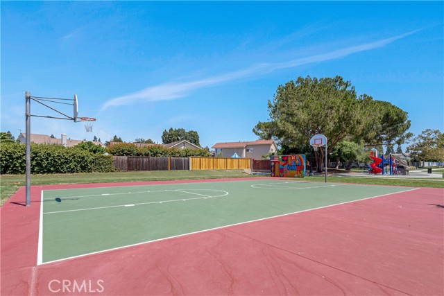 Detail Gallery Image 33 of 36 For 14772 Briarcliff Pl, Tustin,  CA 92780 - 3 Beds | 2 Baths