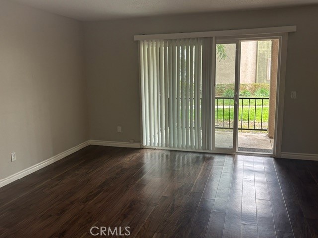 Detail Gallery Image 6 of 17 For 2608 Avenida Del Vista #102,  Corona,  CA 92882 - 1 Beds | 1 Baths