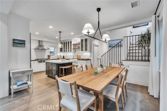 613 Larkspur Avenue, Corona del Mar CA: https://media.crmls.org/medias/948f646b-e0d2-4150-97a9-5876cbafe850.jpg