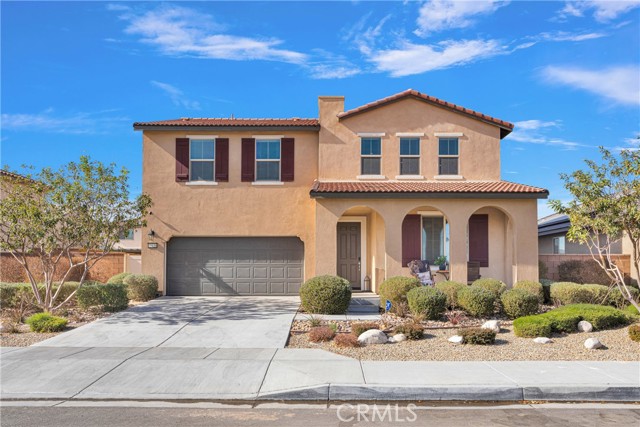 Detail Gallery Image 1 of 43 For 15136 Onyx Rd, Victorville,  CA 92394 - 4 Beds | 2/1 Baths