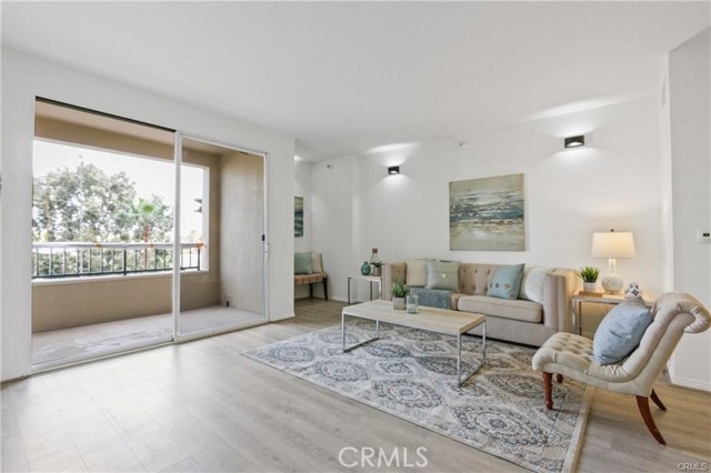 850 E Ocean Boulevard, Long Beach CA: https://media.crmls.org/medias/949057b6-e990-4a25-b689-fb0381165978.jpg