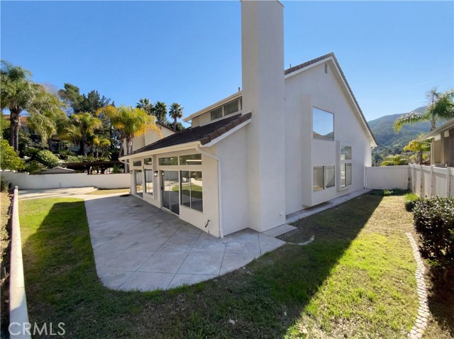 Detail Gallery Image 5 of 42 For 3303 Deaver, Corona,  CA 92882 - 3 Beds | 3 Baths