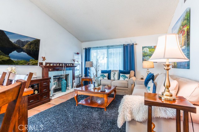 Detail Gallery Image 9 of 54 For 734 W Avenue H2, Lancaster,  CA 93534 - 4 Beds | 2 Baths